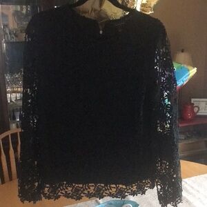 Black dresstop with all over lace